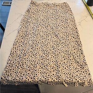 Forever 21 Black and Cream A-Line Skirt